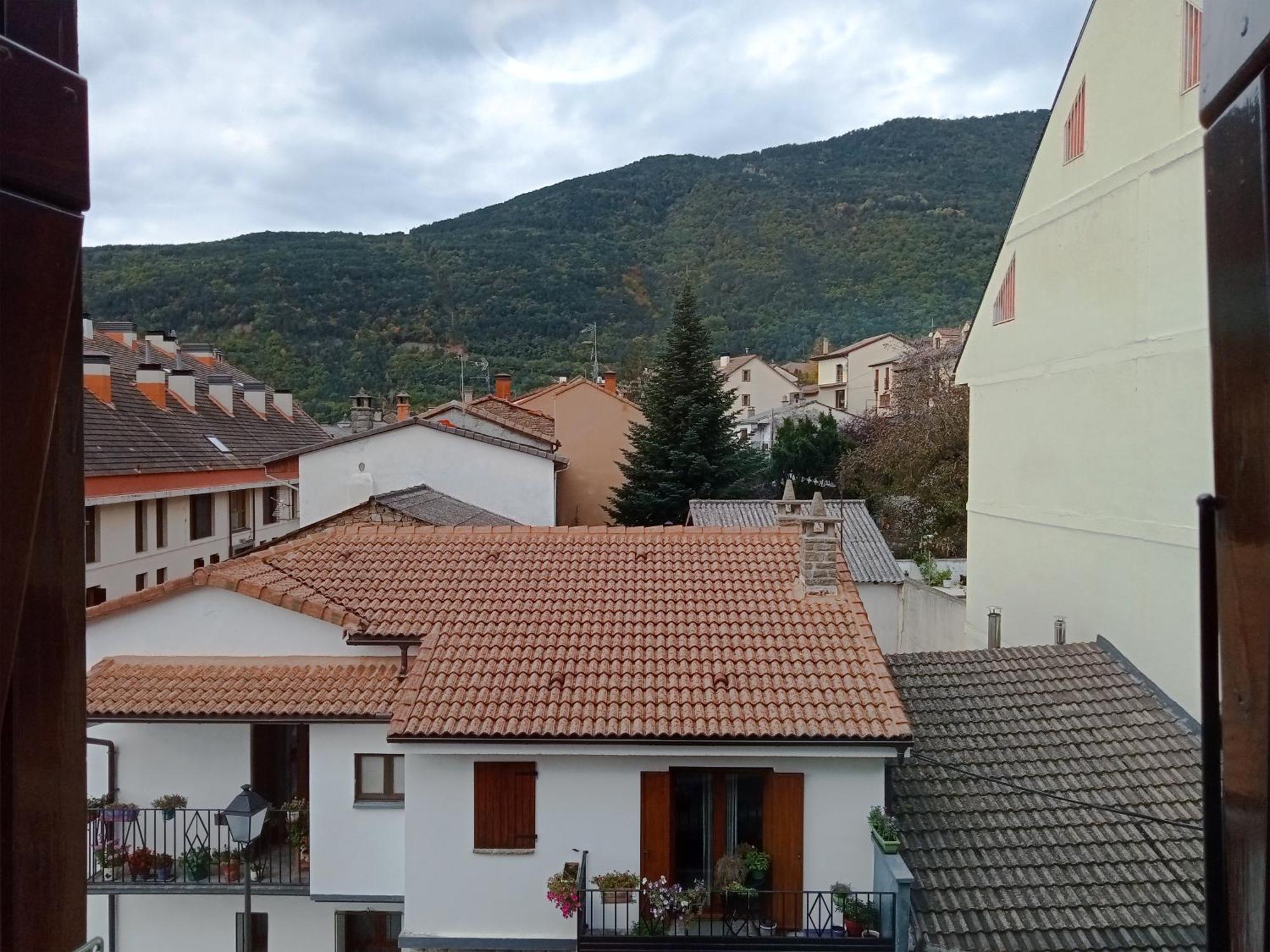 Apartamentos Valle De Tena - Biescas 3000 외부 사진